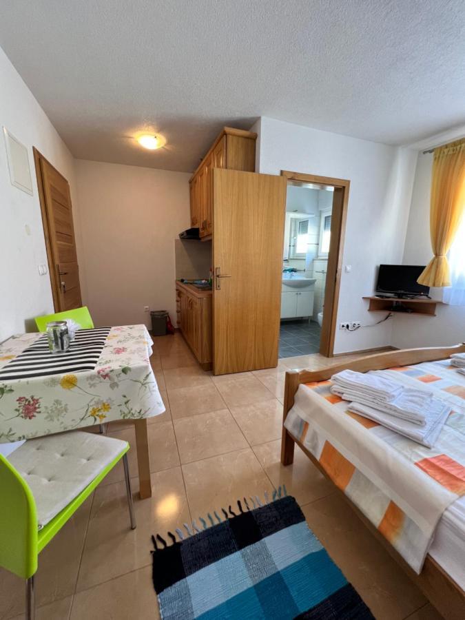 Beslic Apartments Veliko Brdo  Екстериор снимка